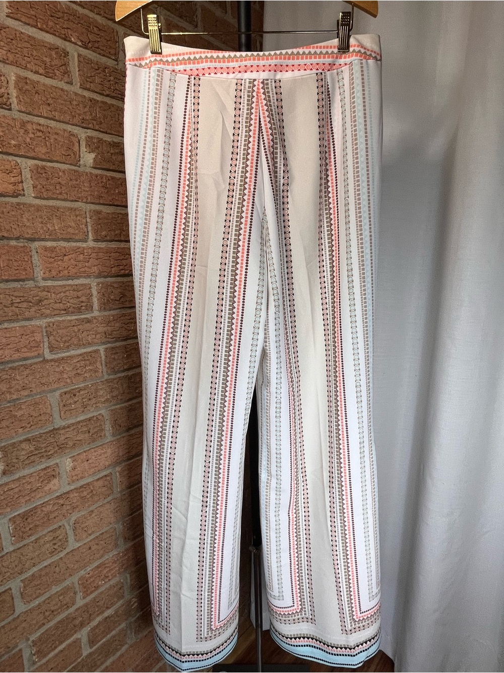 Bisou Bisou Geometric Print Wide Leg Pants White Coral Blue High Rise Size M - Picture 5 of 7